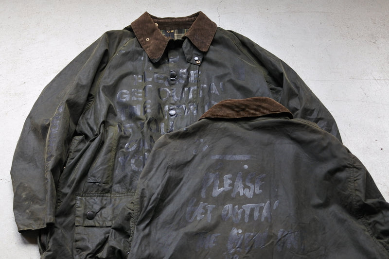 古着をアップサイクルした限定アイテム 