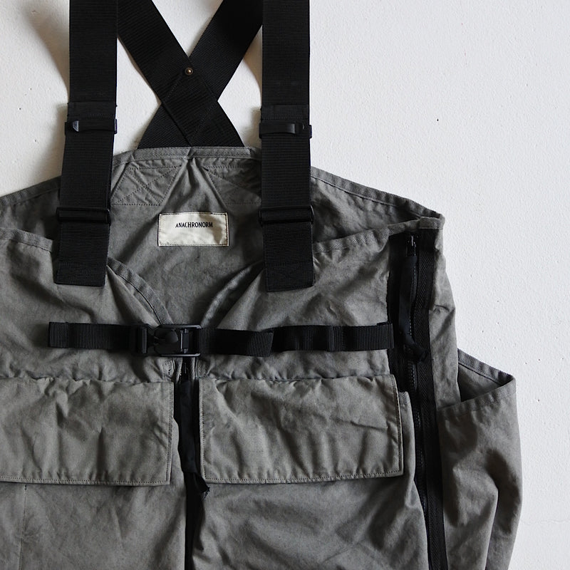 様々なシーンで活躍する別注ベスト / AN100-D RIDING UTILITY VEST GRAY