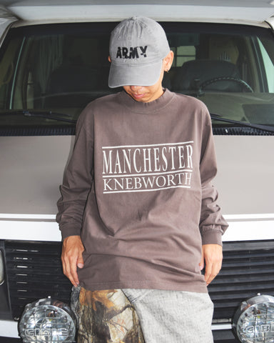"マンチェスター" "ネブワース"カルチャーの発信源の地をスーベニア風にプリントデザインしモカ色に顔料染めしたロンT