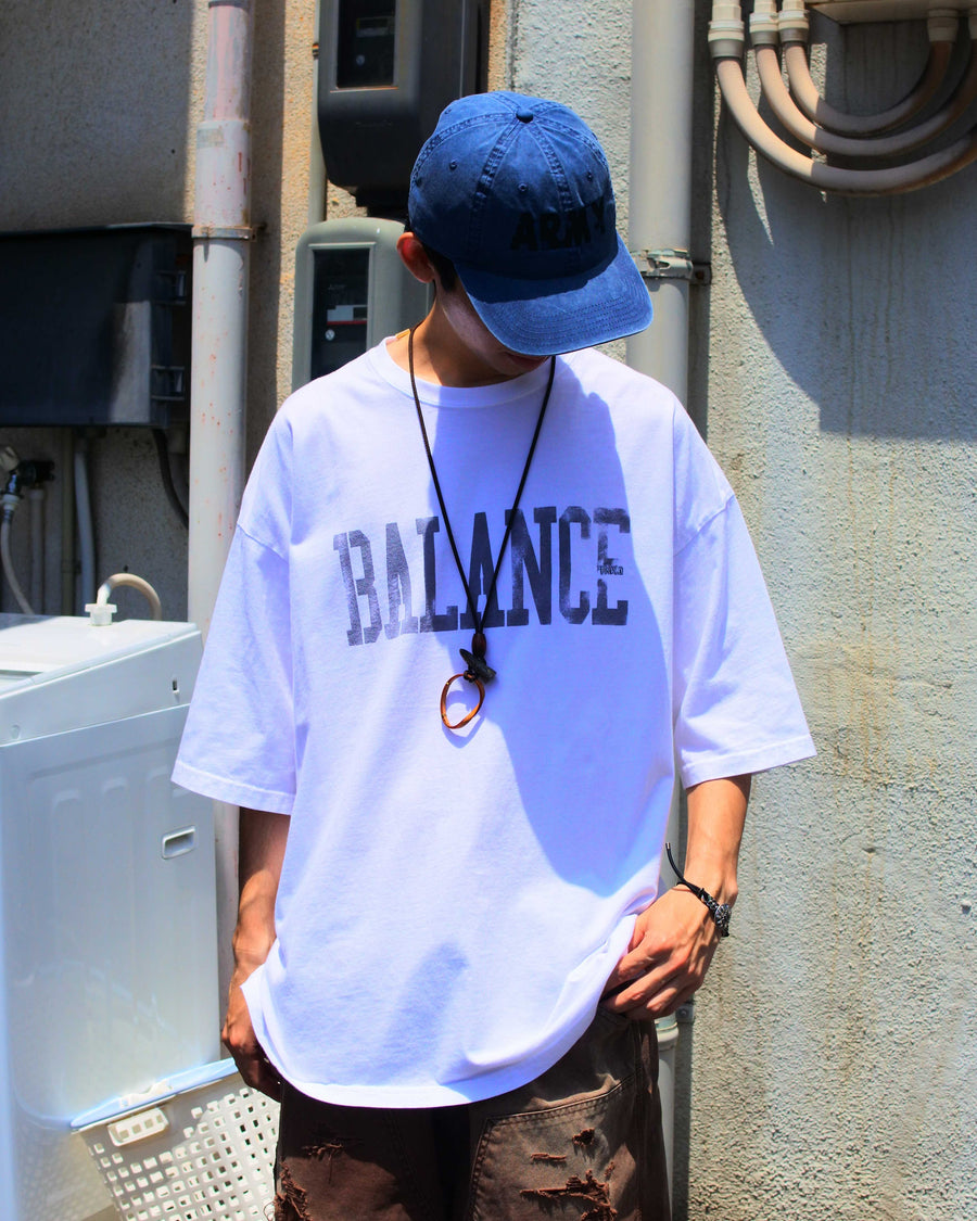 ANACHRONORM BALANCE カレッジプリント ショートスリーブTシャツ ネイビープリント | 5.6oz 天竺 ヘビーウェイト 特殊脱脂加工 ステンシルアート 守矢努 一点一点