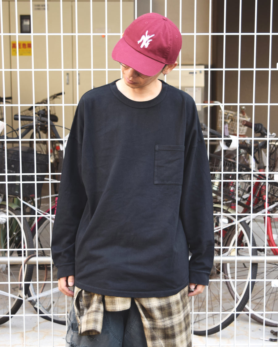 黒色の鹿の子生地を硫化染めしたロングスリーブTシャツ