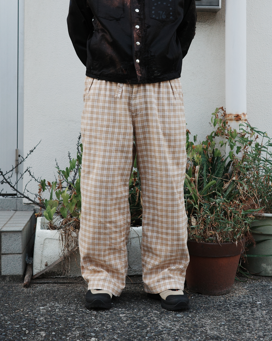 ANACHRONORM チェック ワイド イージーパンツ ベージュ | オリジナルウィンドウペーンチェック ボルドーオーバーペーン ブリーチ加工 80sヴィンテージ着想 一点一点 日本製