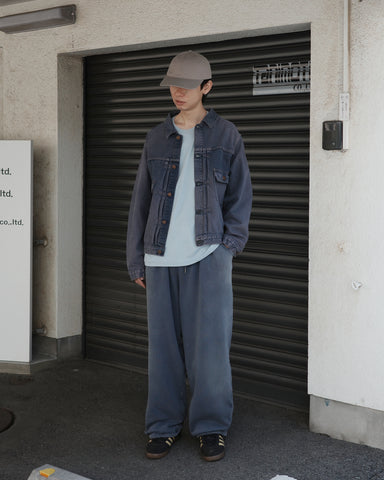 INDIGO×GRAY色に風合いよく染めたデニムジャケット