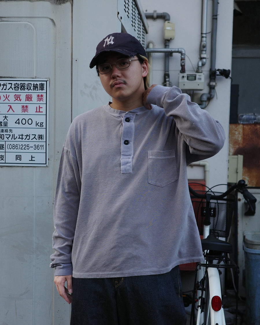 ANACHRONORM ピグメント サーマル ヘンリーネック ロングスリーブTシャツ ダスティグレー | サーフニット 顔料染め ムラ感 ヴィンテージカットソーベース 日本製