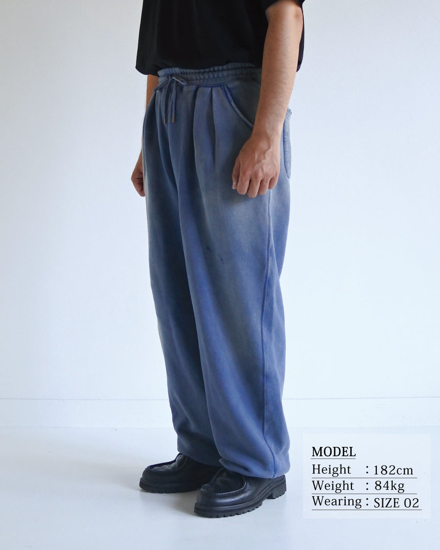 FADED TUCK WIDE SWEAT PANTS BLUE