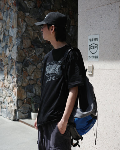 ANACHRONORM × Souvenyr NYC ランニング 半袖Tシャツ ブラック | コラボグラフィック ヴィンテージ ニューヨーク コットン100%