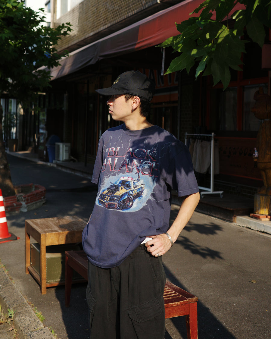 ANACHRONORM ダイド カスタムカー グラフィックTシャツ ダスティネイビー | 5.6oz天竺 アメリカンカルチャーモチーフ 特殊染色 変色加工 一点一点