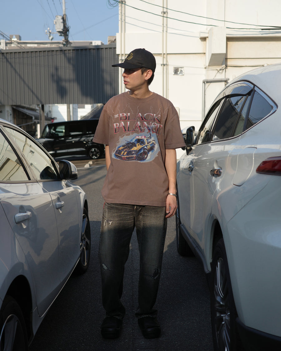ANACHRONORM ダイド カスタムカー グラフィックTシャツ ダスティブラウン | 5.6oz天竺 アメリカンカルチャーモチーフ 特殊染色 変色加工 一点一点