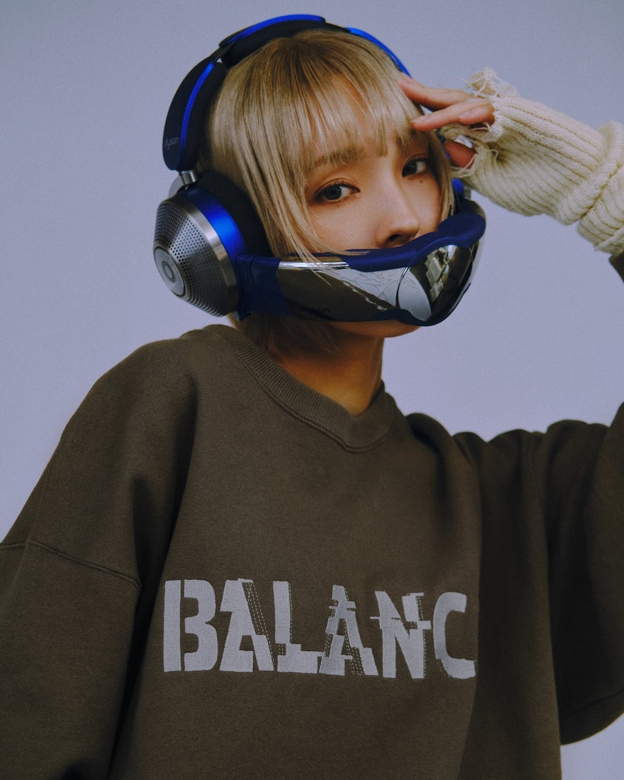 AN300 GLITCH EMBROIDERY SWEAT KHAKI