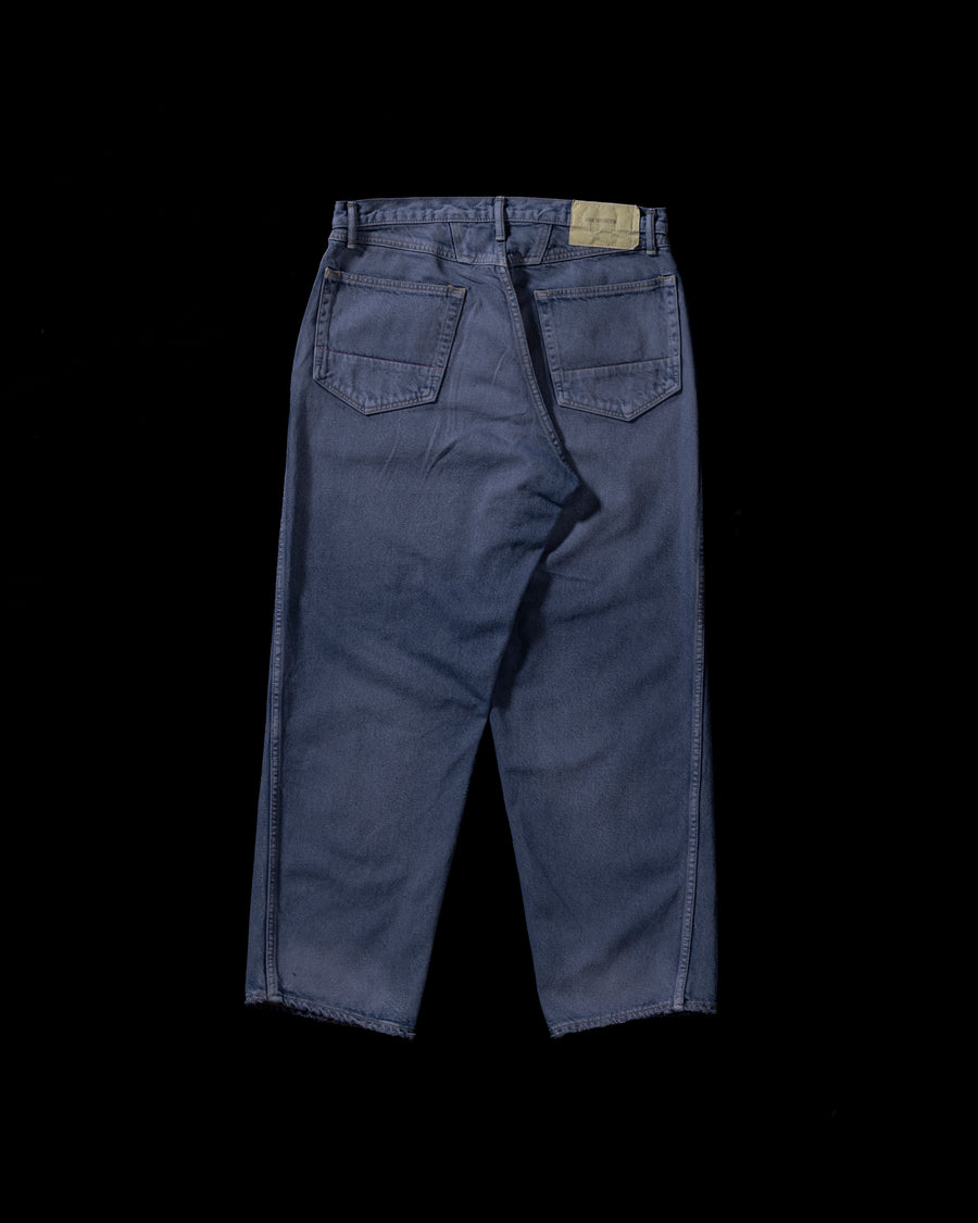 INDIGO×GRAY色に風合いよく仕上げたフロントヨークデニムパンツ