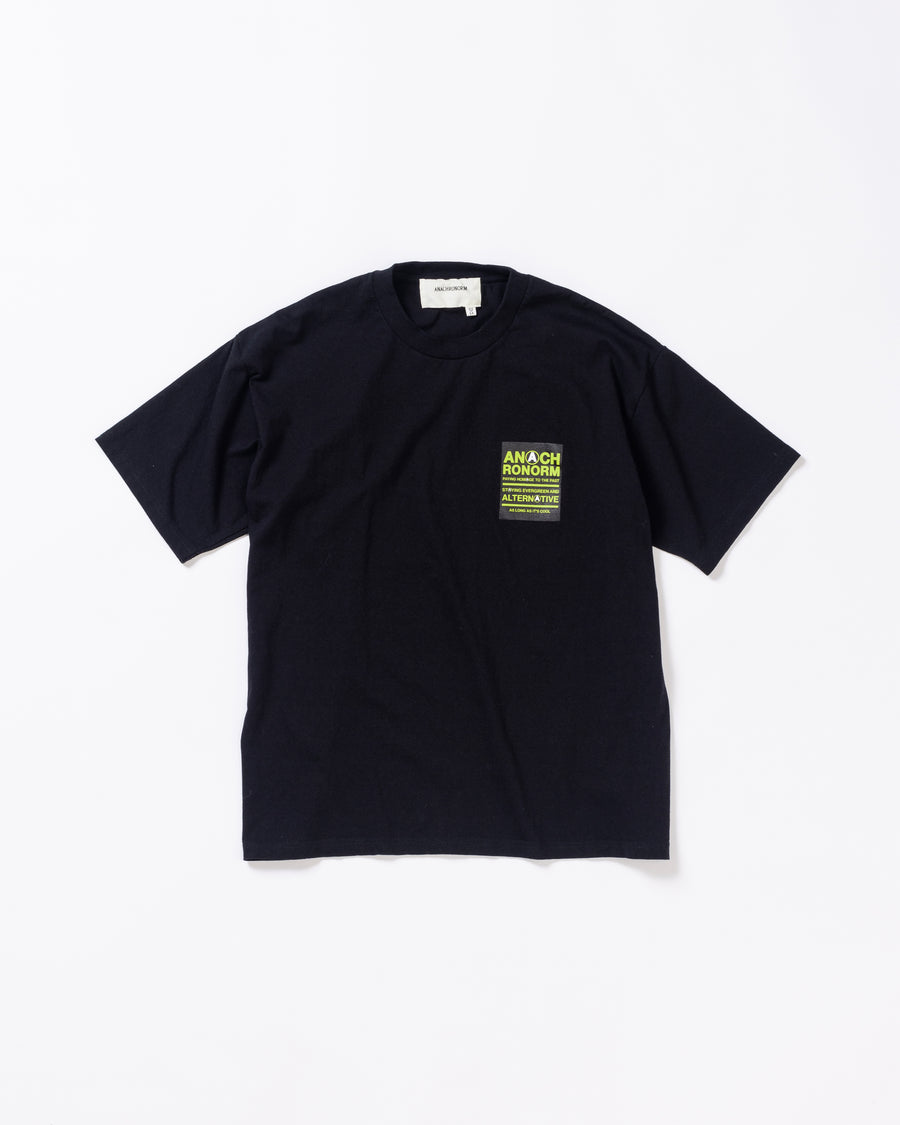 AN366 STICKER MOTIF PRINTED S/S T-S BLACK