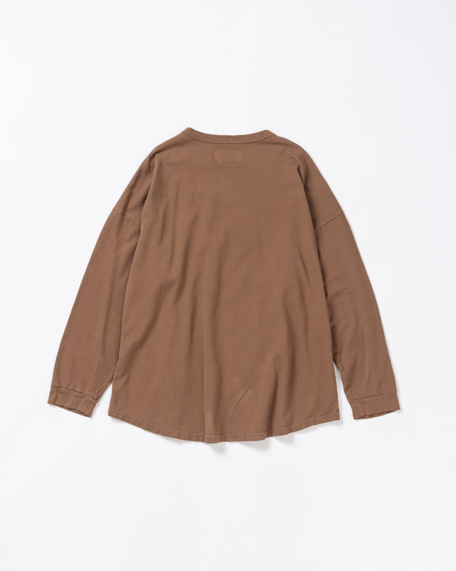 ブラウン色の鹿の子生地を硫化染めしたロングスリーブTシャツ