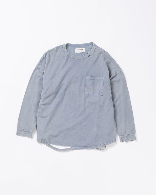 鹿の子生地を使用し硫化染サスティナブルブリーチ加工しダメージを加えたライトブルー色のロングスリーブTシャツ