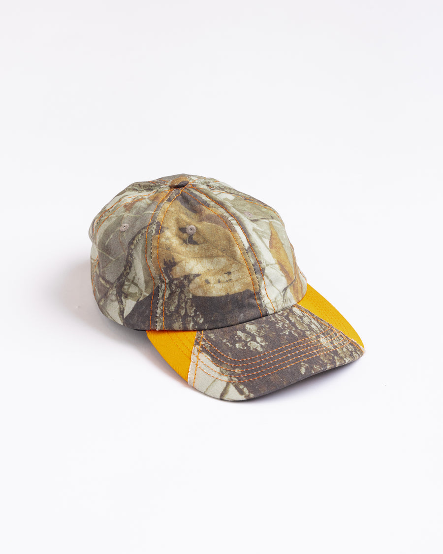 オリジナルリアルツリー生地のにオレンジ色の生地を切り替え配色にしたデザインキャップ