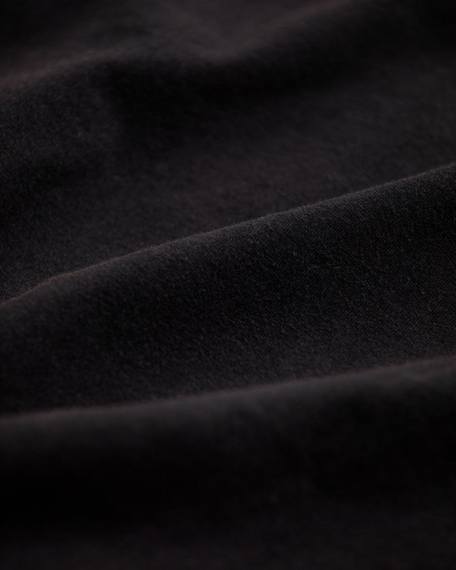 AN361 EMBROIDERY DAMAGED S/S T-S BLACK