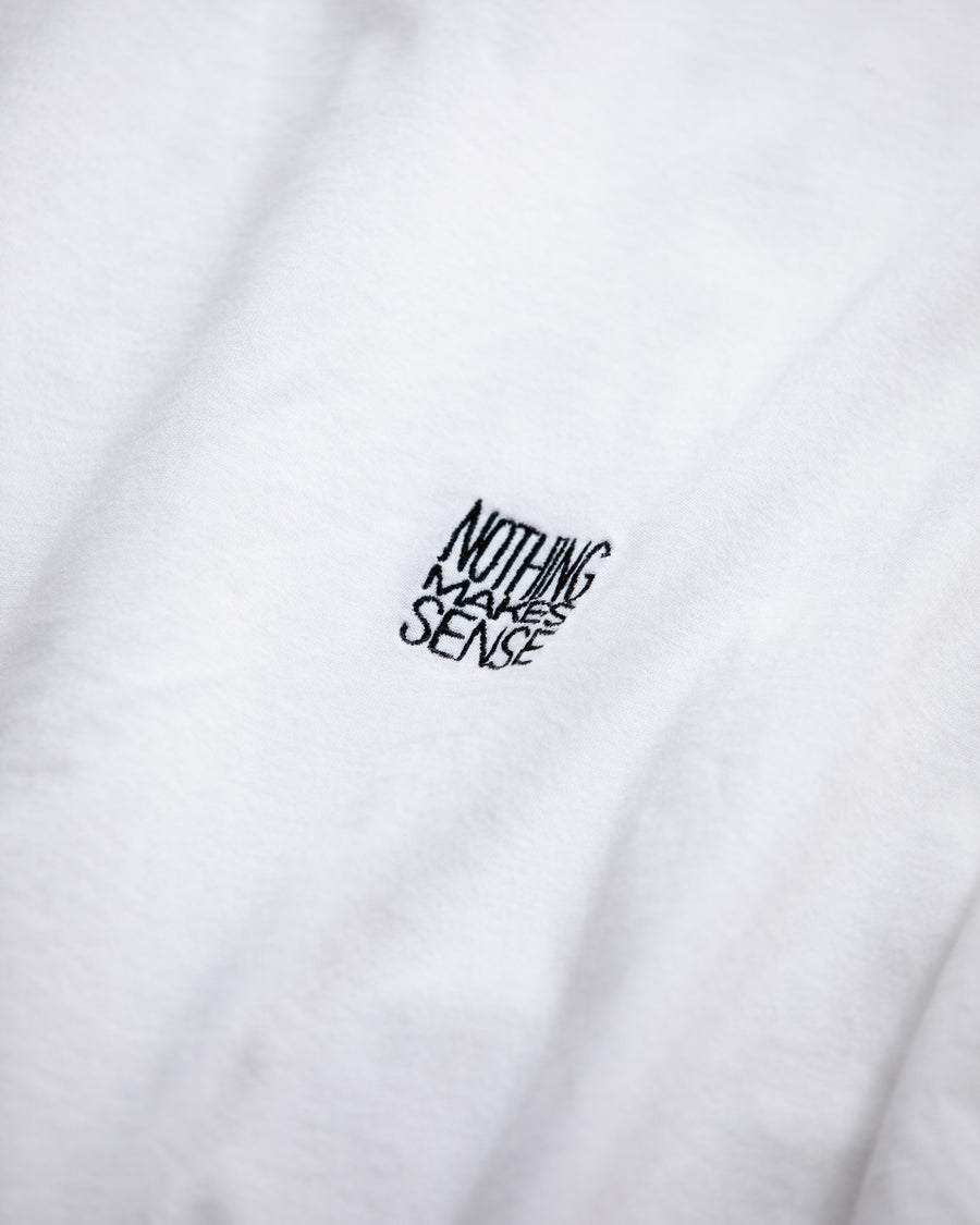 AN361 EMBROIDERY DAMAGED S/S T-S WHITE
