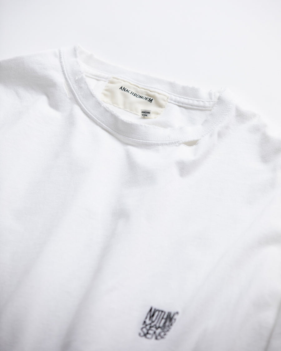 AN361 EMBROIDERY DAMAGED S/S T-S WHITE