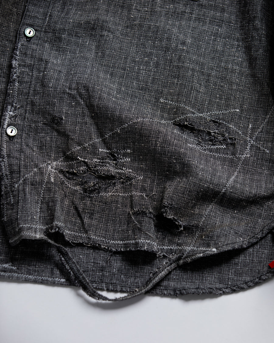 ブラックのリネン生地を使用したリメイクワイドシャツ