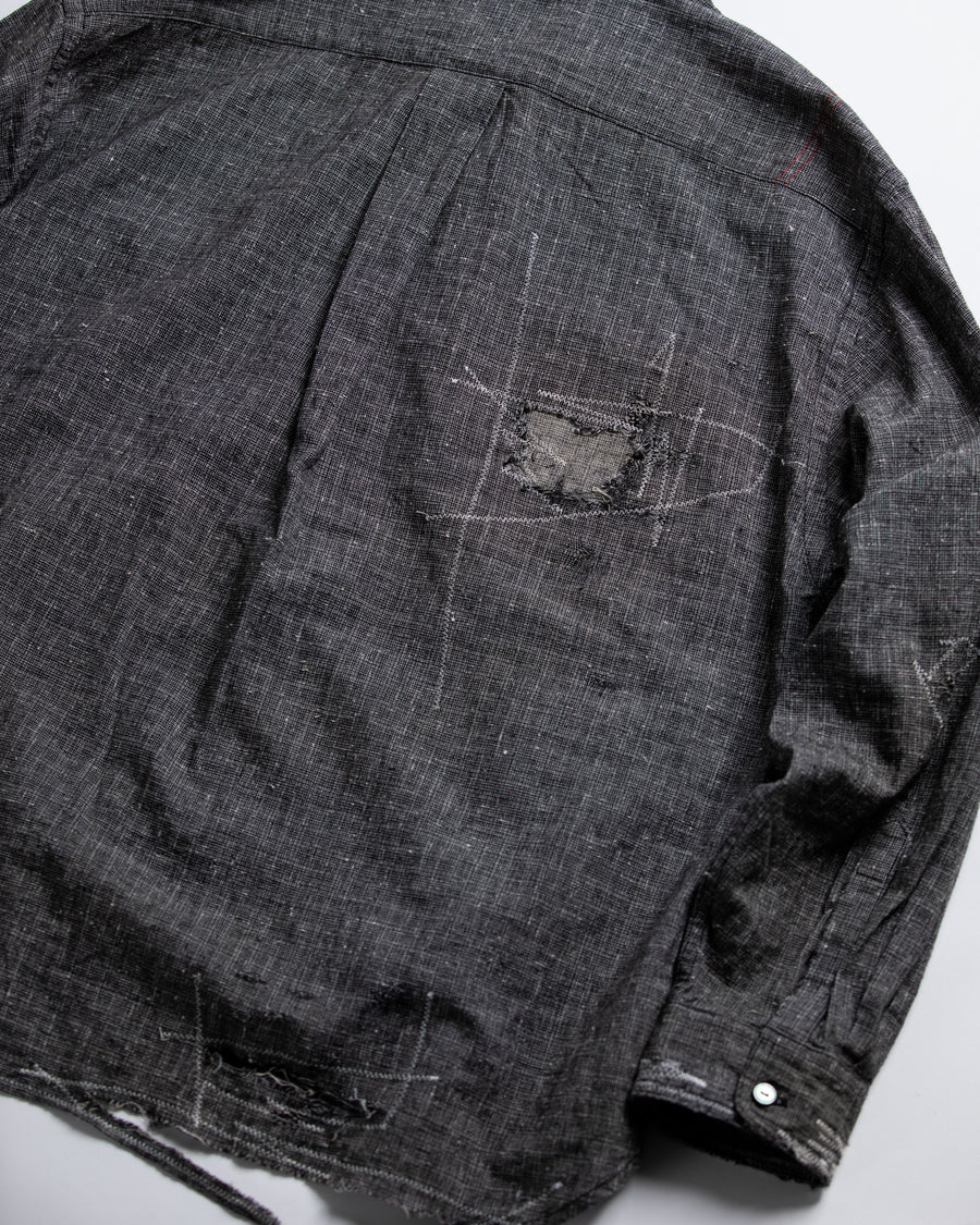 ブラックのリネン生地を使用したリメイクワイドシャツ