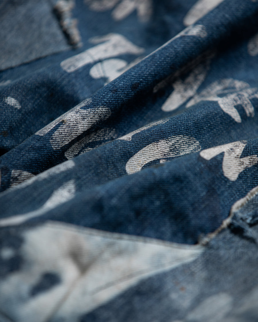 ハードなダメージとリメイクを施したデニムジャケット