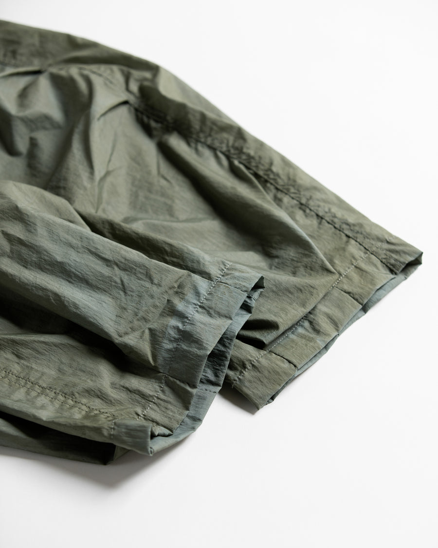 AN344 UTILITY NYLON TUCK EASY PANTS GREEN