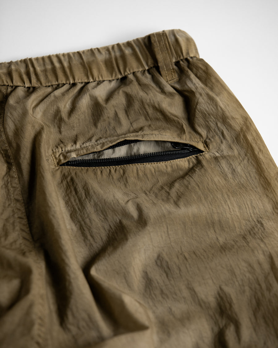 AN344 UTILITY NYLON TUCK EASY PANTS BEIGE