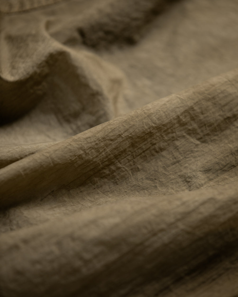 AN344 UTILITY NYLON TUCK EASY PANTS BEIGE