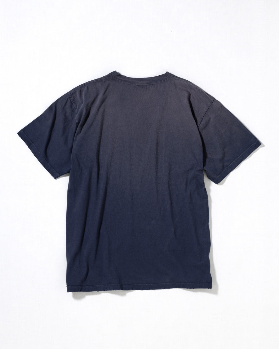 ANACHRONORM ダイド カスタムカー グラフィックTシャツ ダスティネイビー | 5.6oz天竺 アメリカンカルチャーモチーフ 特殊染色 変色加工 一点一点