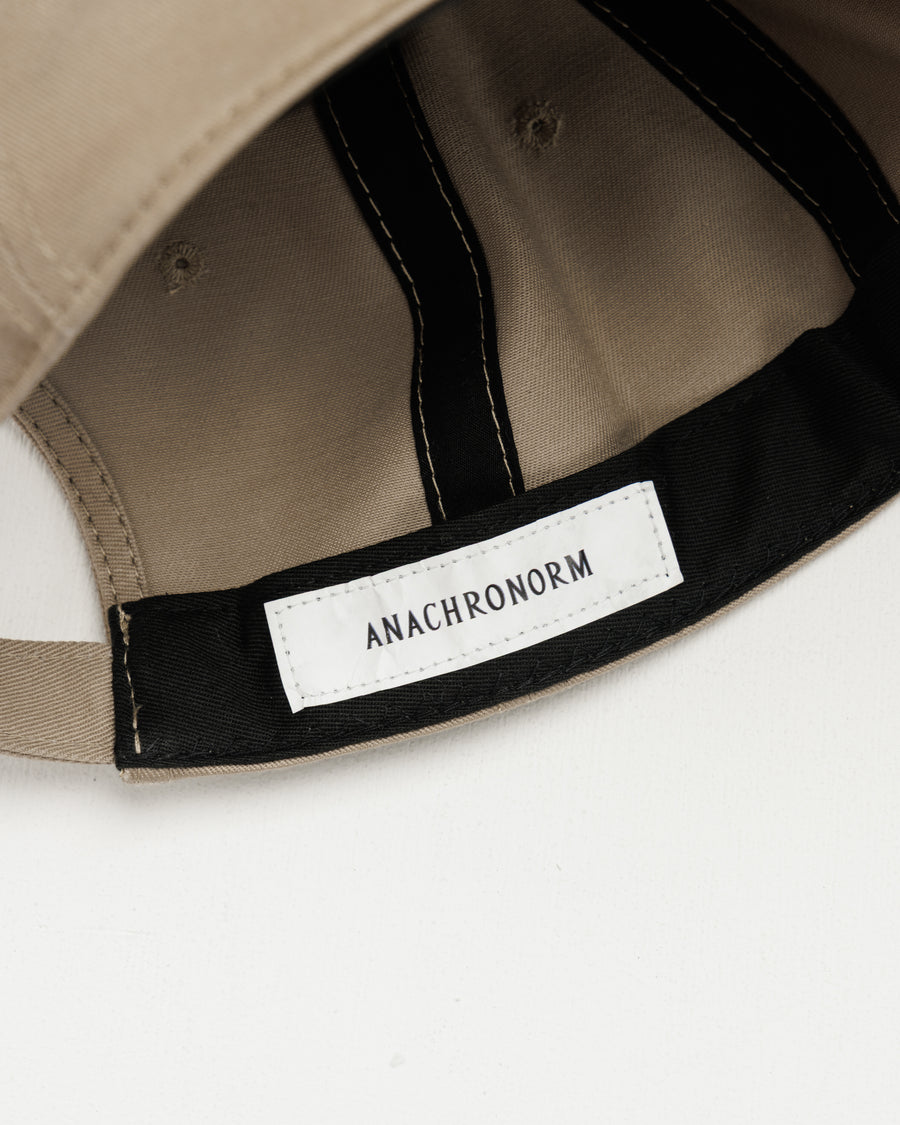 ANACHRONORM エンブレムロゴ キャップ ベージュ | ワーカーズチノ コットン100% エンブレムロゴ 深めフィット 日本製