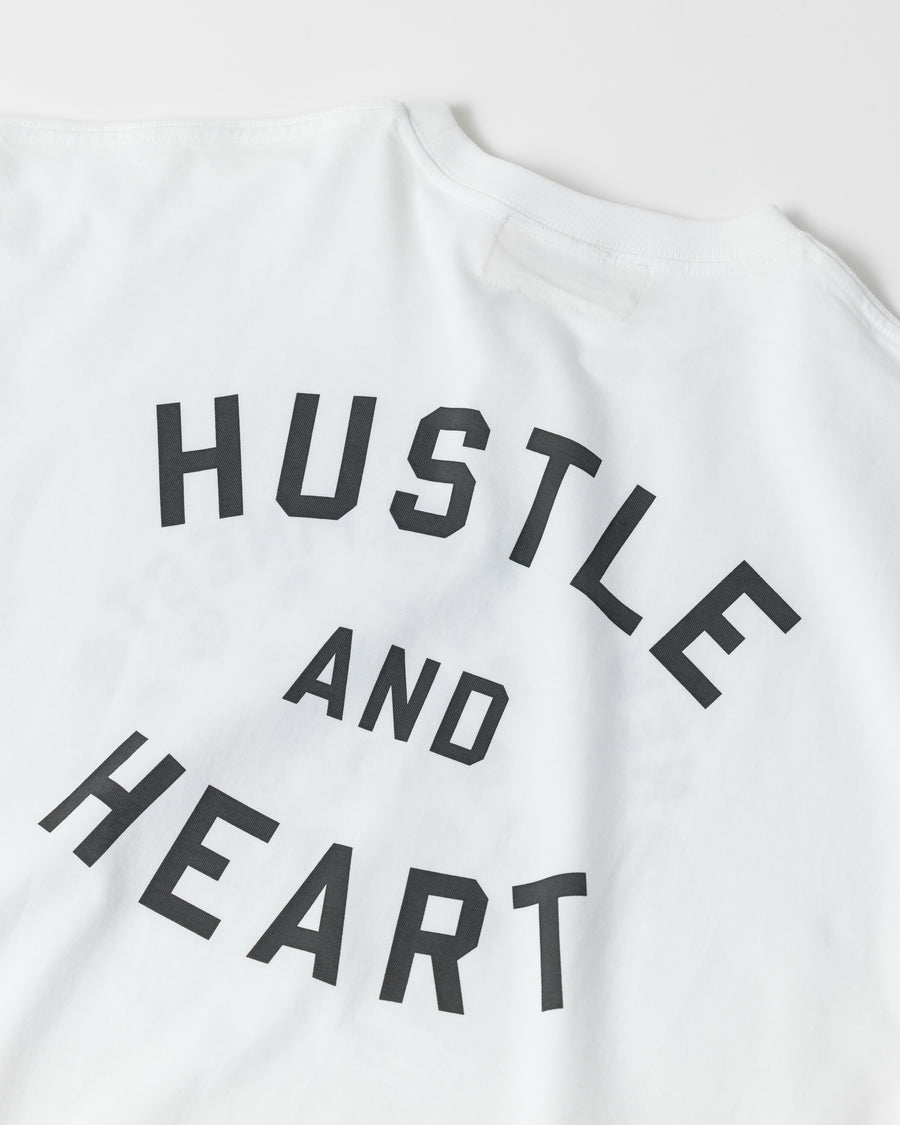 ANACHRONORM × Souvenyr NYC フェイシズ 半袖Tシャツ ホワイト | コラボグラフィック ニューヨーク コットン100%