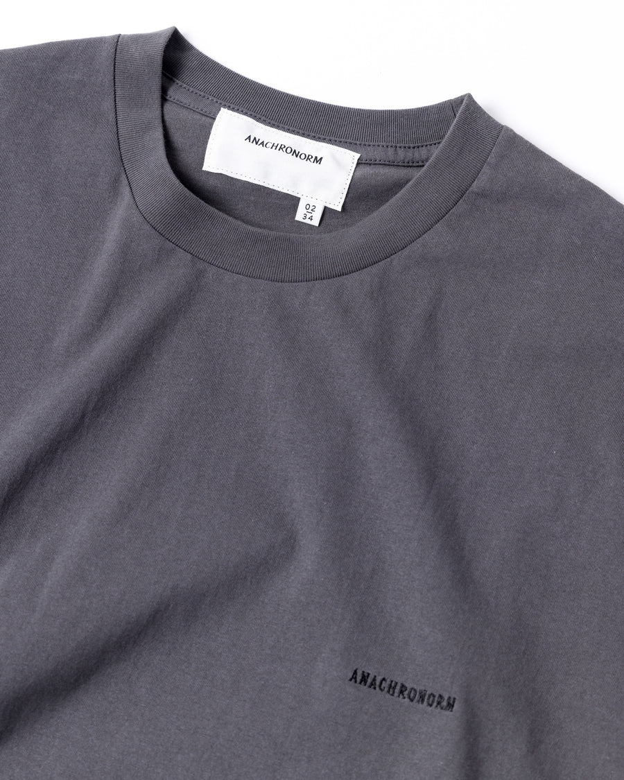STANDARD EMB S/S T-S CHARCOAL