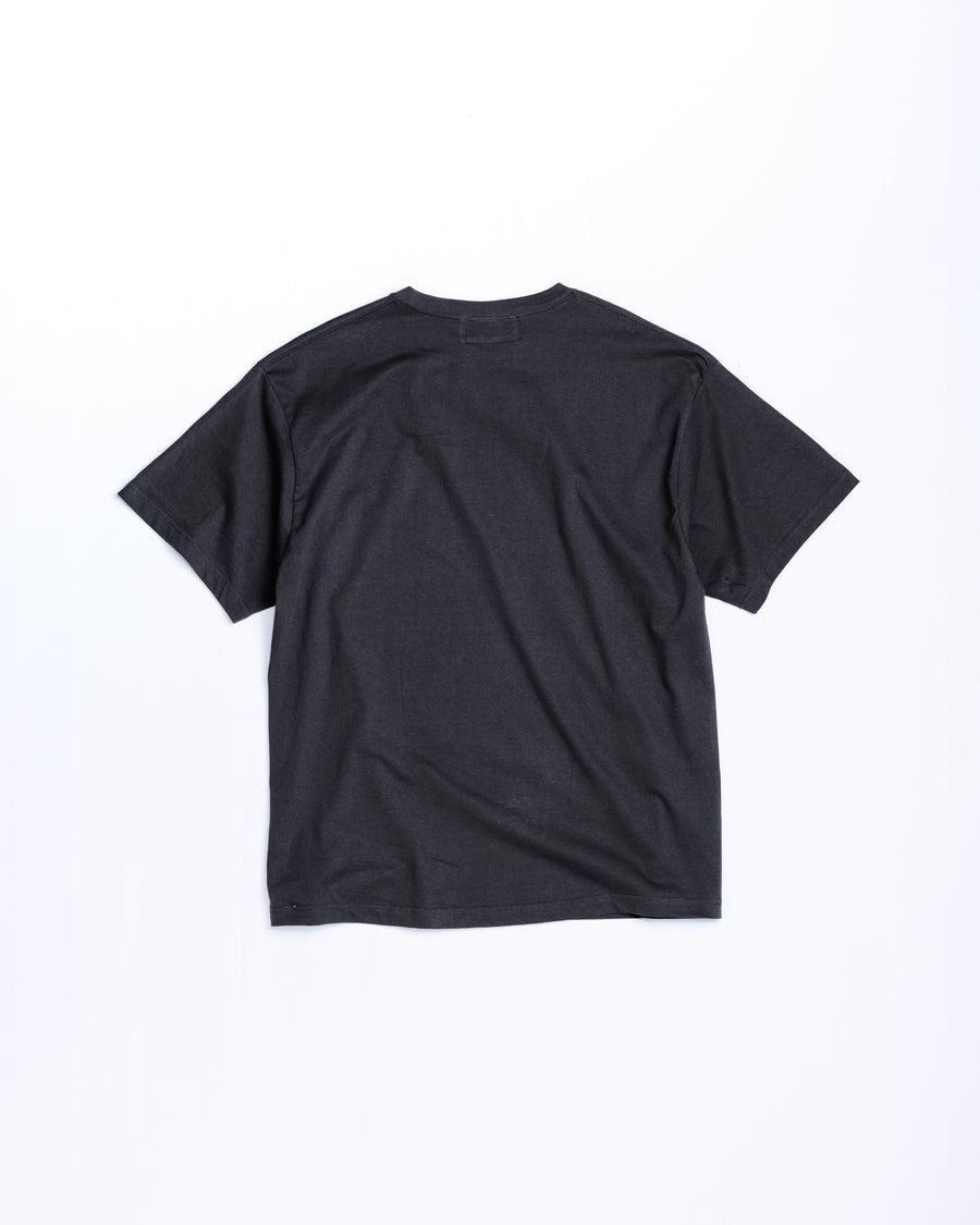 ANACHRONORM × Souvenyr NYC ランニング 半袖Tシャツ チャコール | コラボグラフィック ヴィンテージ ニューヨーク コットン100%