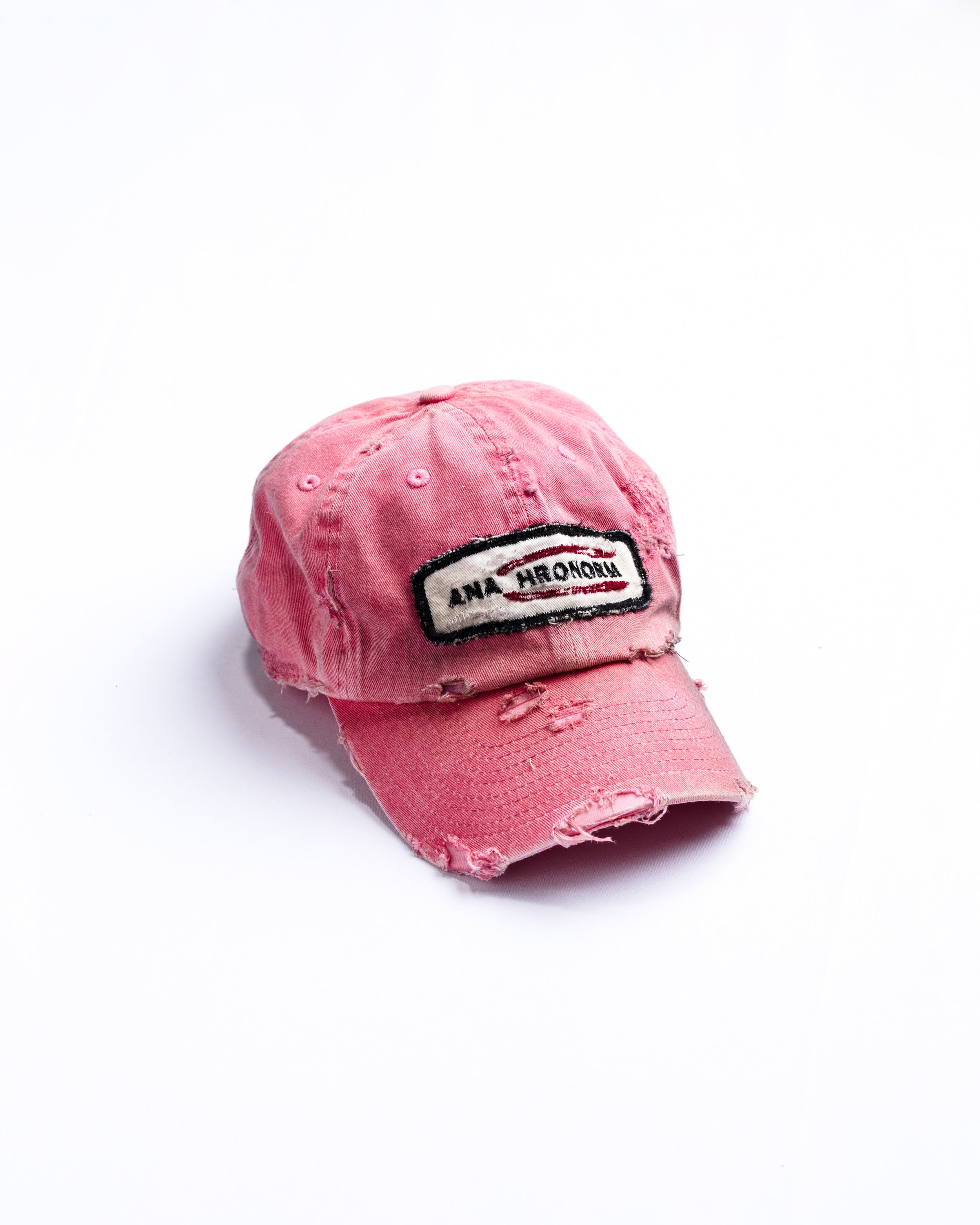 DISTRESSED PATCH 6PANEL CAP RED