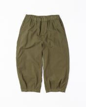 画像をギャラリービューアに読み込む, AN236 HEM TUCK EASY PANTS OLIVE
