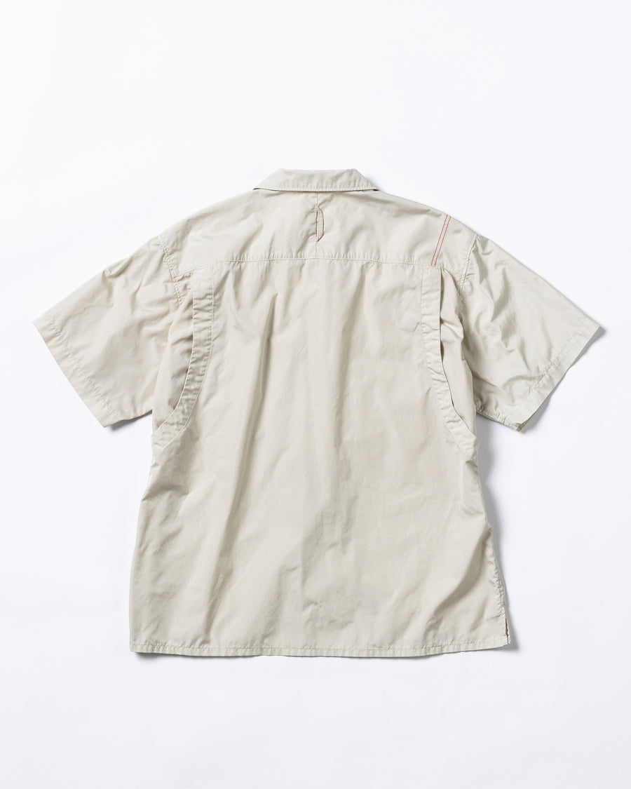 ANACHRONORM ベンチレーション 開襟シャツ ライトベージュ | T/Cブロード 反応染め 製品染め 肩ベンチレーション アウトドアモチーフ タイベック 日本製