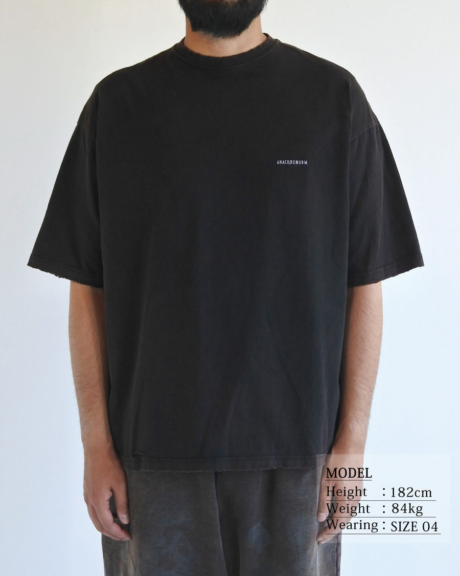 DAMAGED EMB S/S T-S BLACK