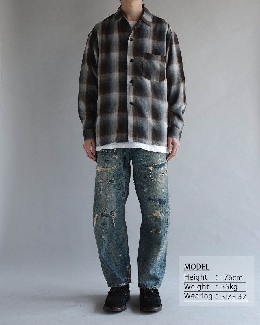 CONTEXT-002-RE DRAPED STRAIGHT 5P DENIM PANTS – TIME RECONSTRUCTED INDIGO(REMAKE) MODEL CUT FRONT