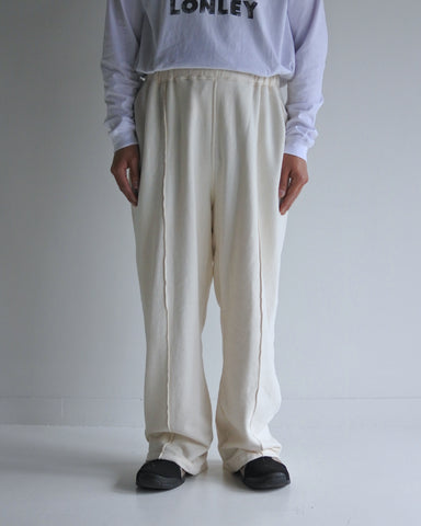 AN323 PIN TUCK WIDE SWEAT PANTS NATURAL