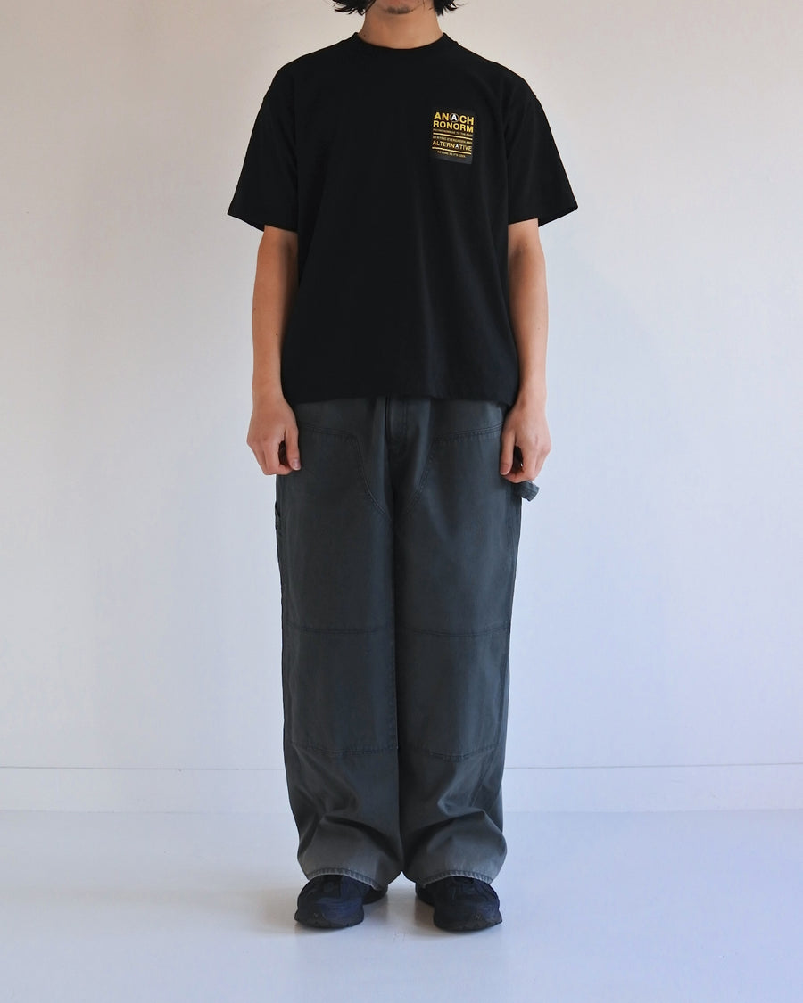 AN366 STICKER MOTIF PRINTED S/S T-S BLACK