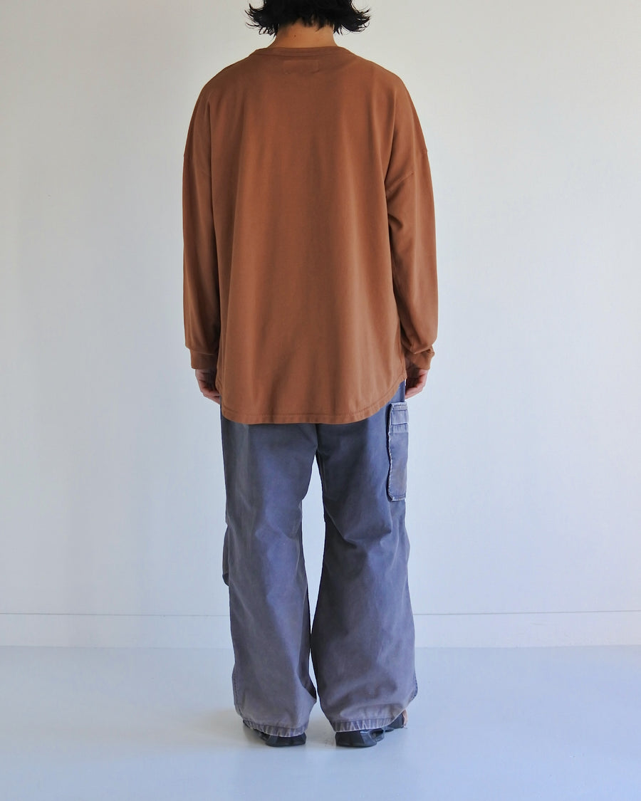 ブラウン色の鹿の子生地を硫化染めしたロングスリーブTシャツ