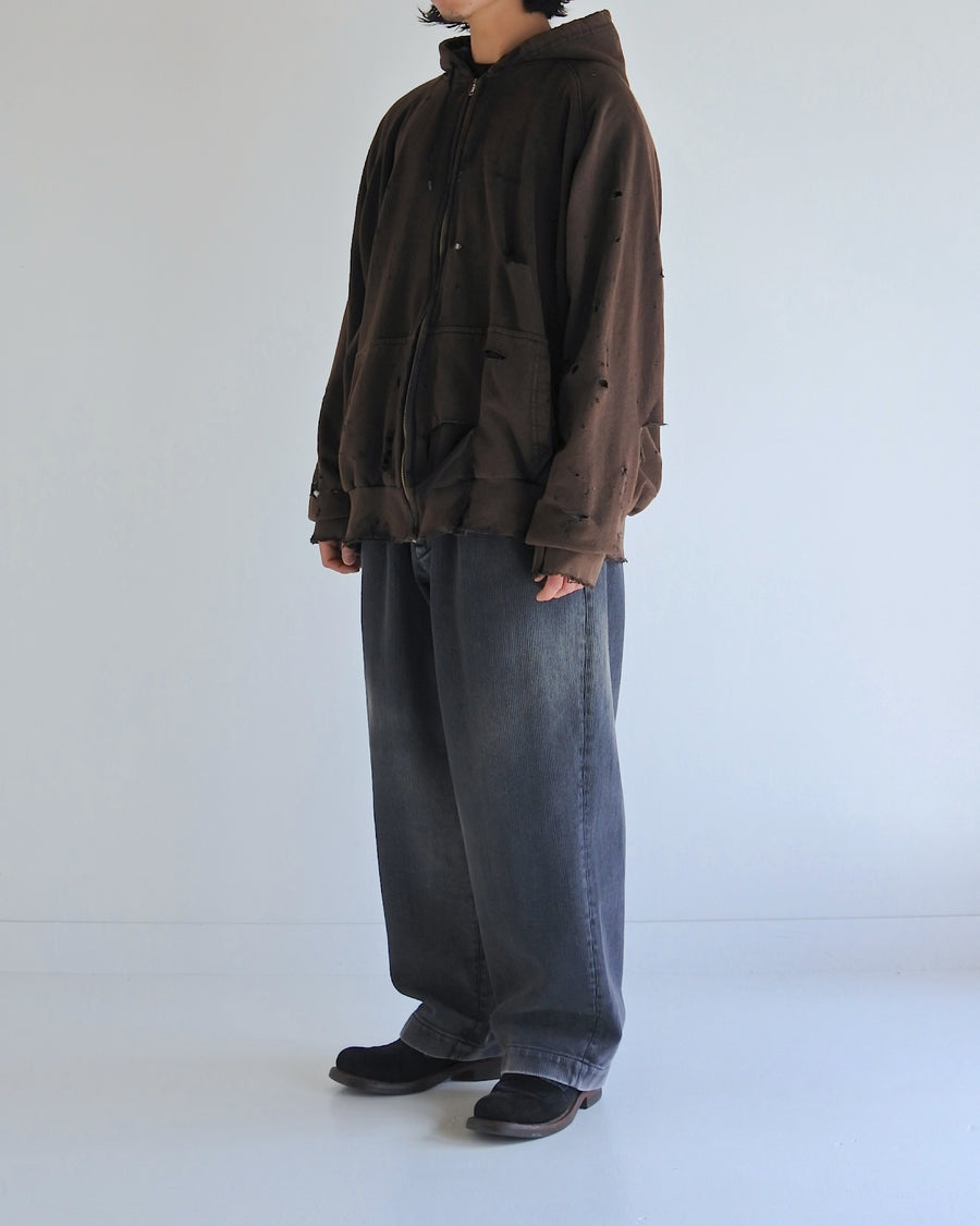 黒色のサーマルスェット生地のハードダメージスウェットパーカー