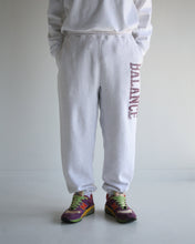 画像をギャラリービューアに読み込む, AN262 COLLAGE GAZELLE SWEAT PANTS OATMEAL
