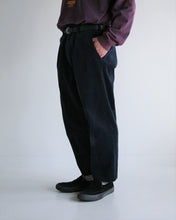 画像をギャラリービューアに読み込む, AN255 DRAPING TAPERED TROUSERS NAVY
