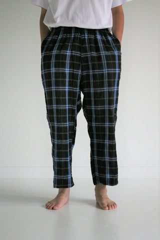 AN226 ROOM WIDE EASY PANTS NAVY CHECK