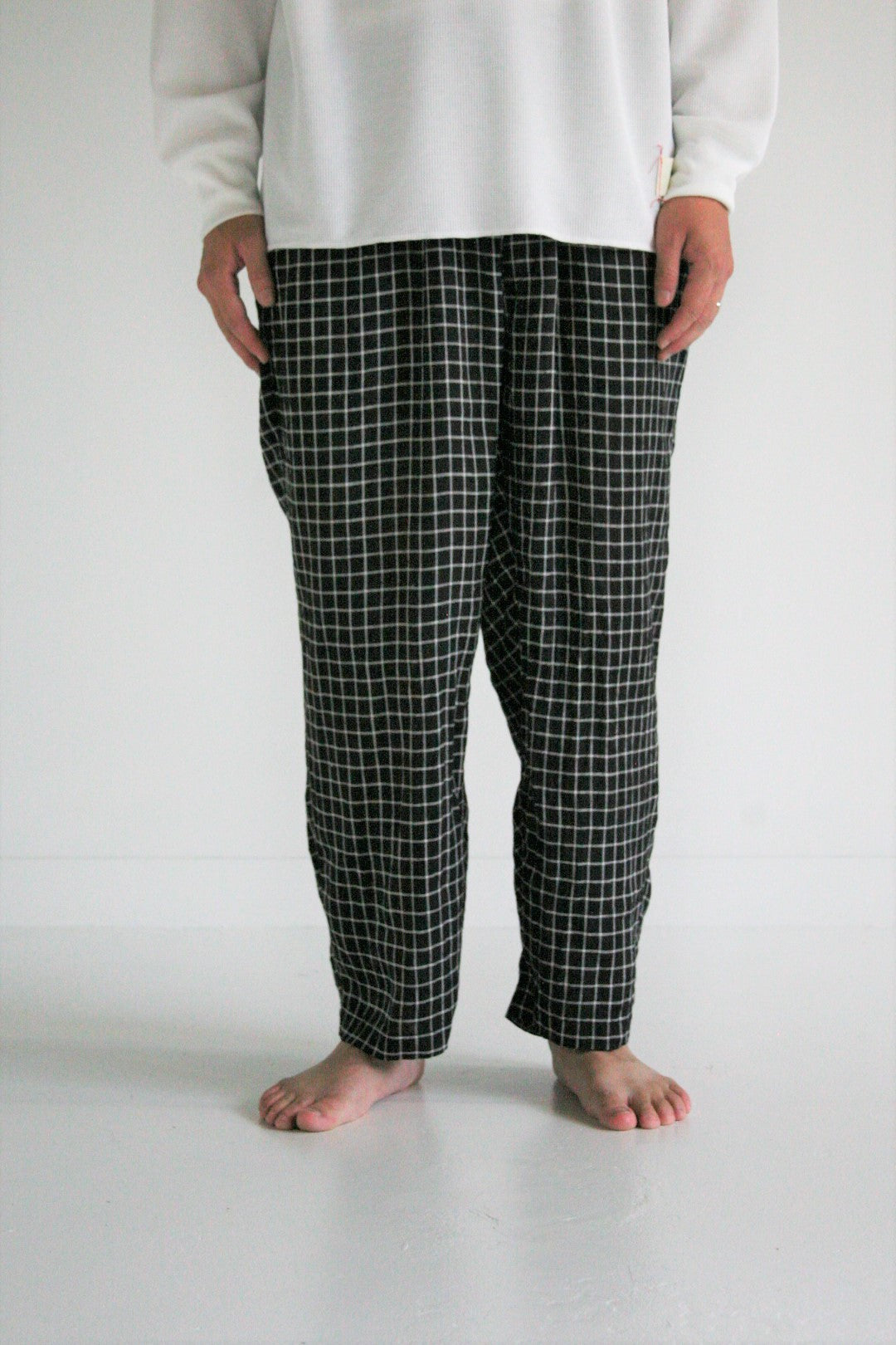 AN177 ROOM TAPERED EASY PANTS